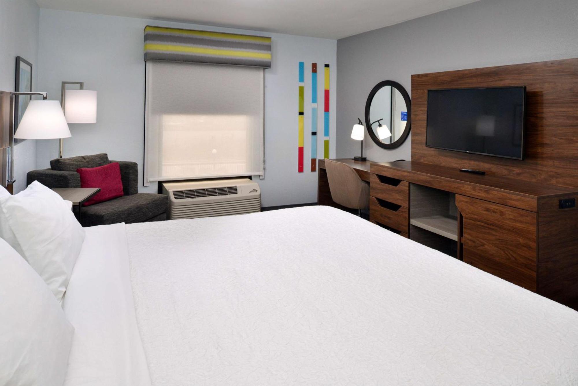 Hampton Inn By Hilton Panama City Beach Upper Grand Lagoon Exterior foto
