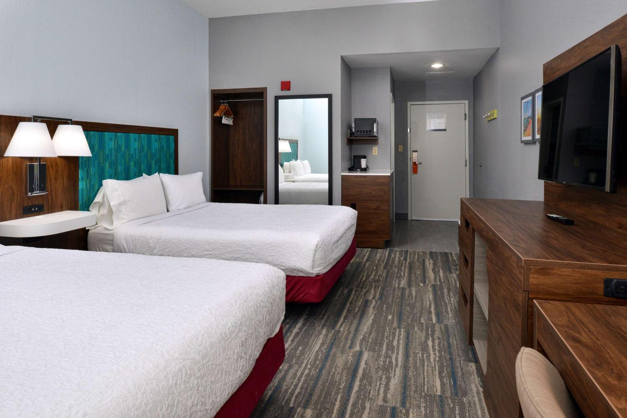 Hampton Inn By Hilton Panama City Beach Upper Grand Lagoon Exterior foto